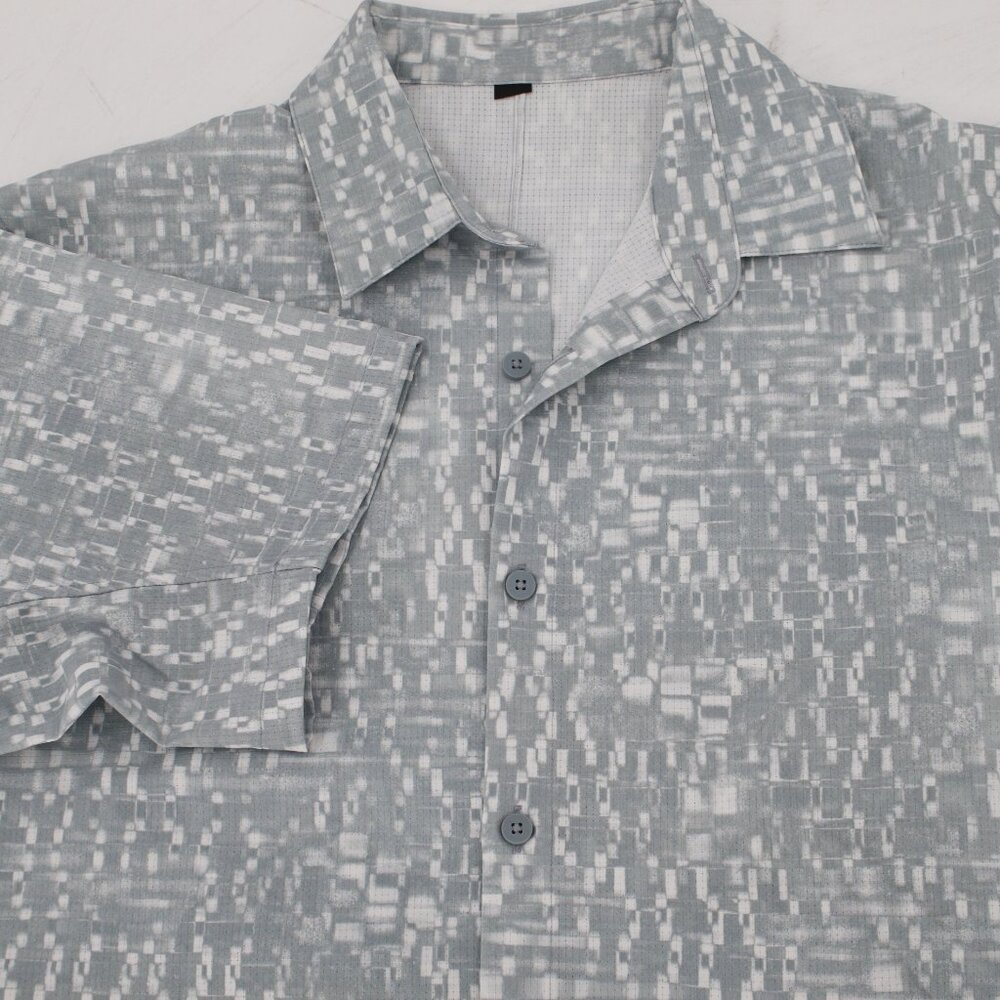 Lululemon Shirt Mens M/L Airing Easy Short Sleeve Button Up all over printed